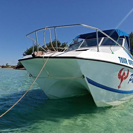Dolphin Dhow Beach Safaris วิลันคูลอส ภายนอก รูปภาพ