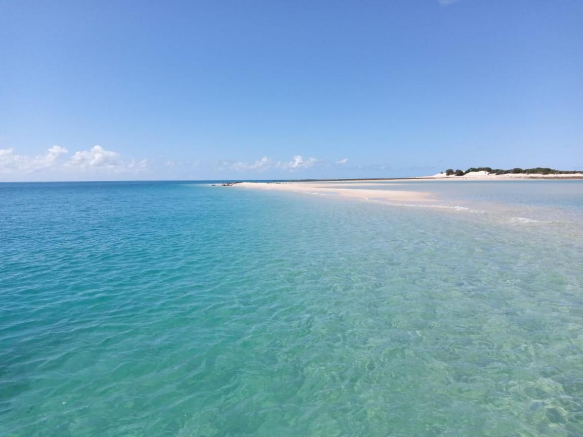 Dolphin Dhow Beach Safaris วิลันคูลอส ภายนอก รูปภาพ