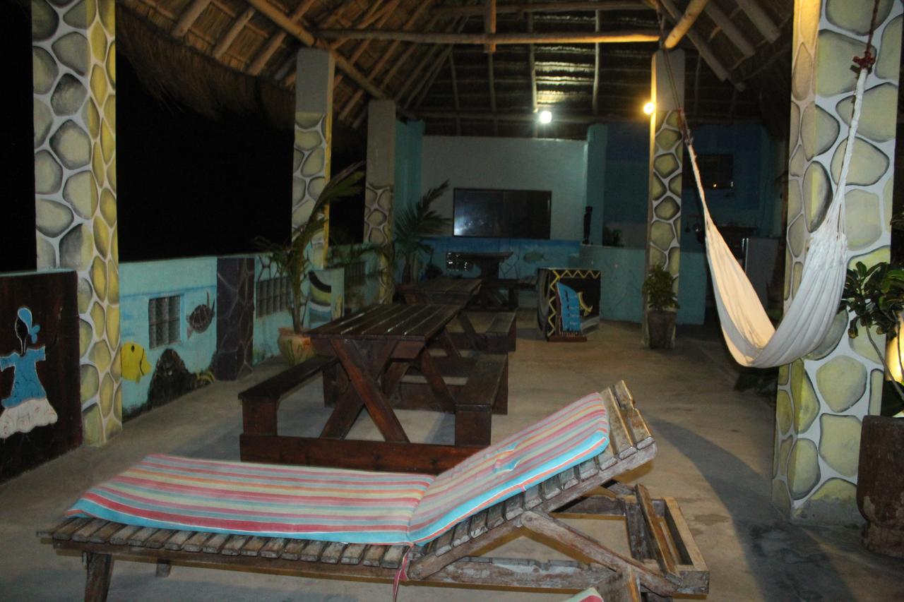 Dolphin Dhow Beach Safaris วิลันคูลอส ภายนอก รูปภาพ